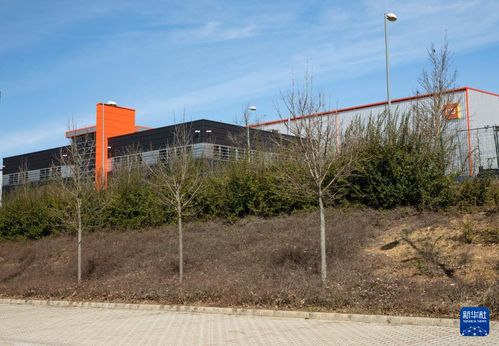 探訪蔚來能源歐洲工廠 未來出行的綠色心臟，光影中的工業(yè)詩篇